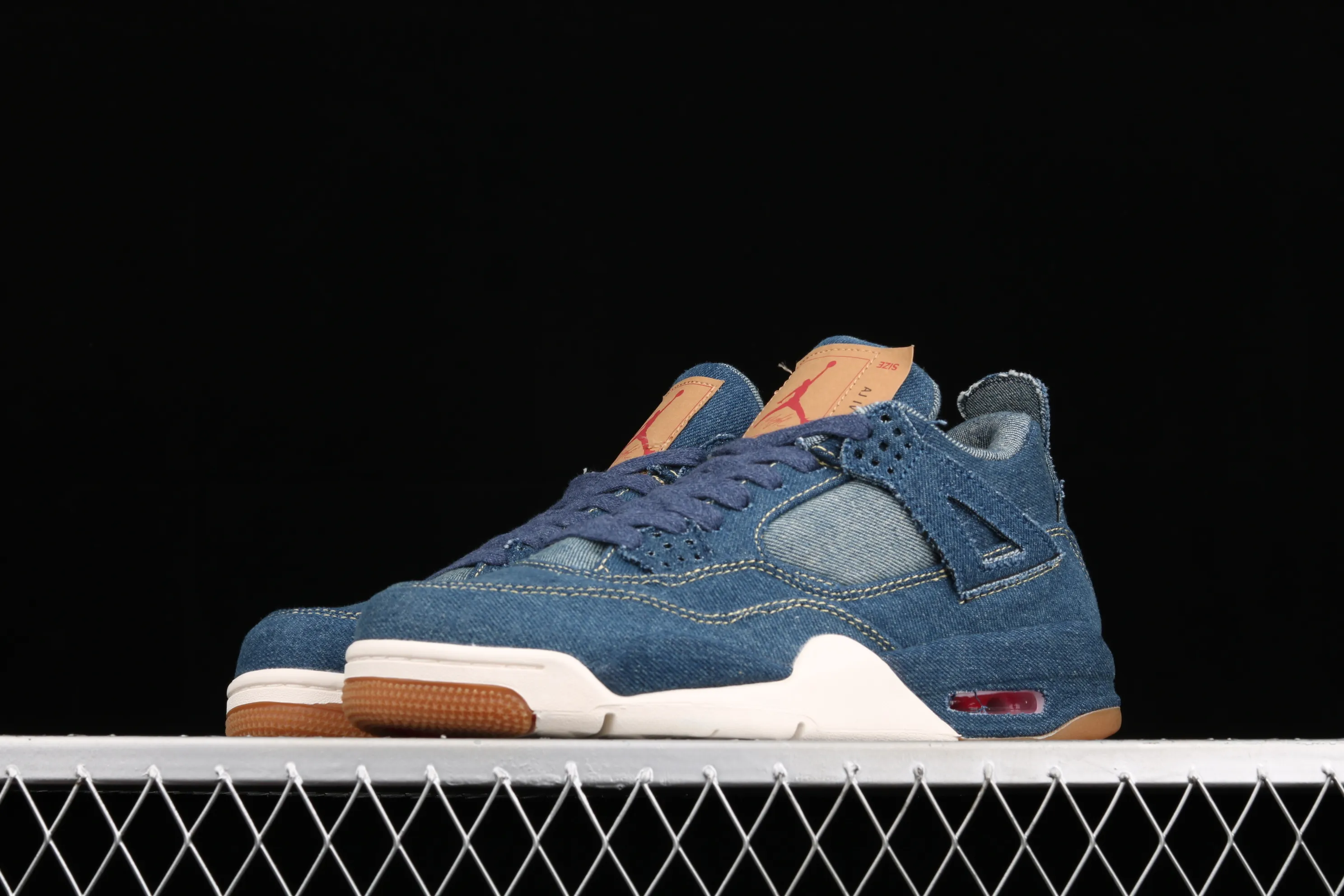 All categories Air Jordan Jordan series basketball shoes Air Jordan 4 G version Levi’s x Air Jordan 4 Denim AJ4 Joe 4 Levis joint denim blue AO2571-401